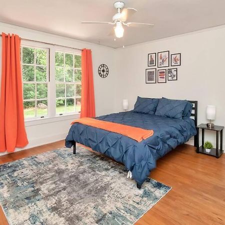 Stylish 3 Bedroom Home Close To Downtown Mobile Zewnętrze zdjęcie
